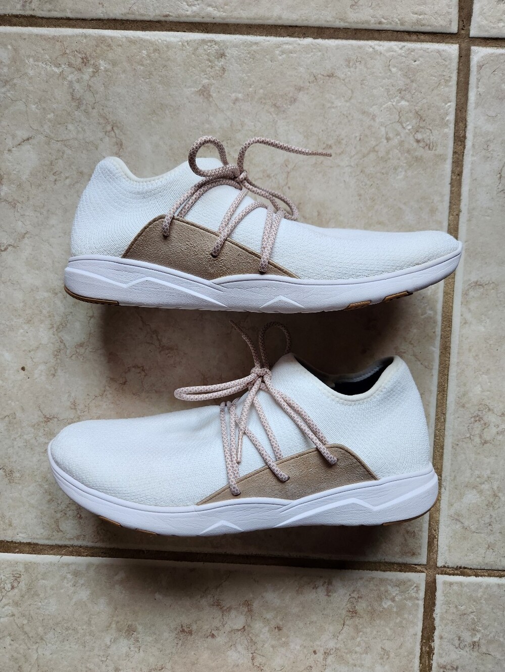 Vessi Cityscape Women’s Waterproof Sneakers White/Tan Size 11